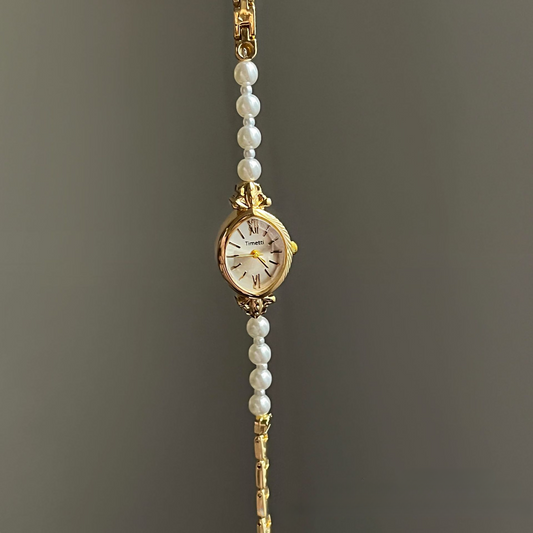 Pretty Pearl Quartz Bracelet Watch