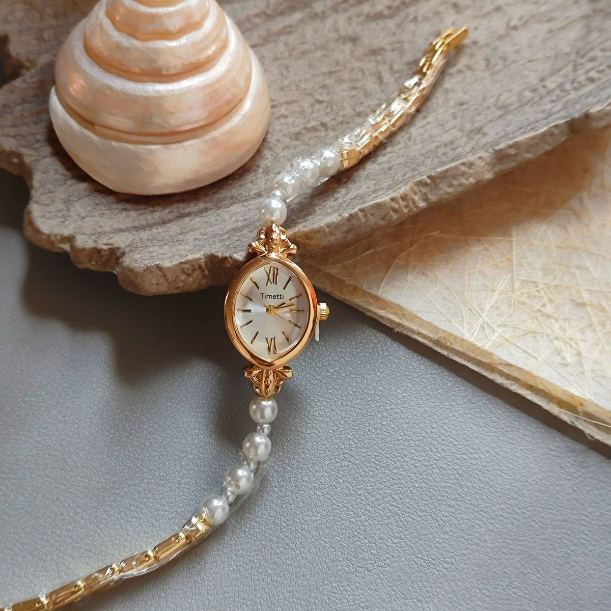 Pretty Pearl Quartz Bracelet Watch